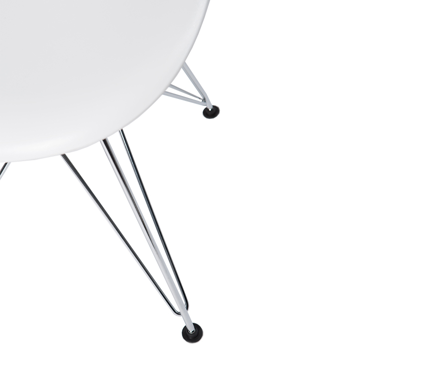 Eames Plastic Side Chair DSR