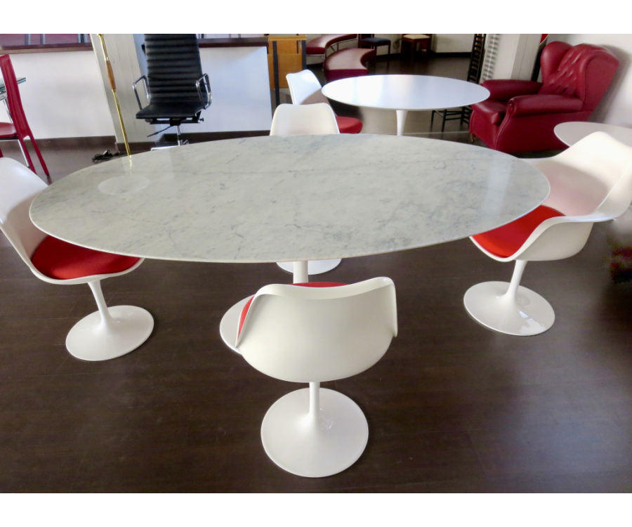 Saarinen Tisch Oval (Laminat)