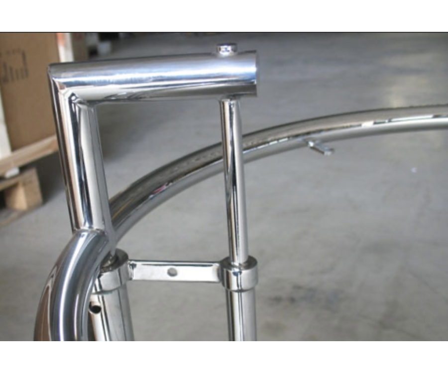 Adjustable Table E 1027