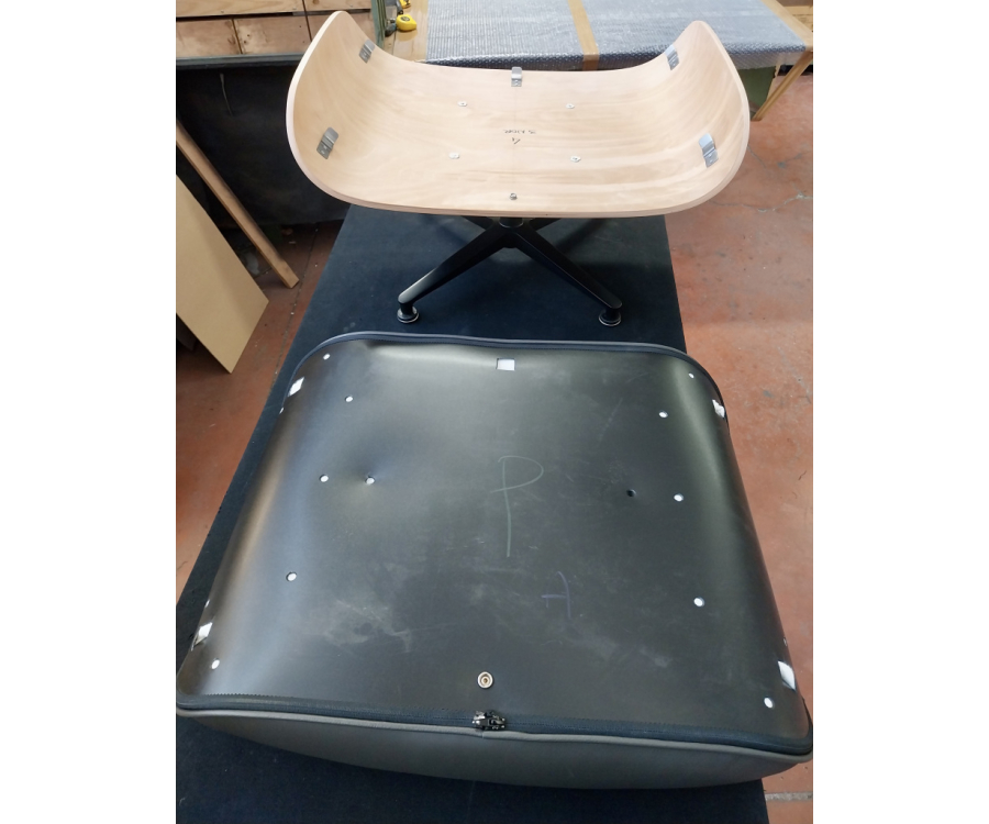 Eames Lounge Chair