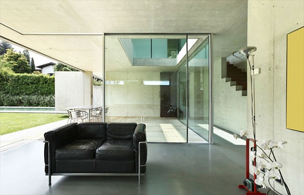 Le Corbusier LC2 Sofa